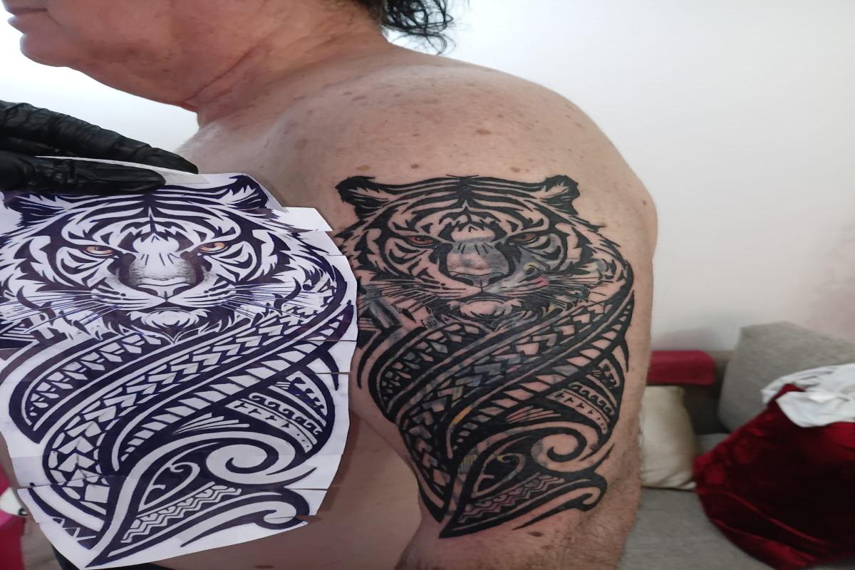 Cover up tattoo